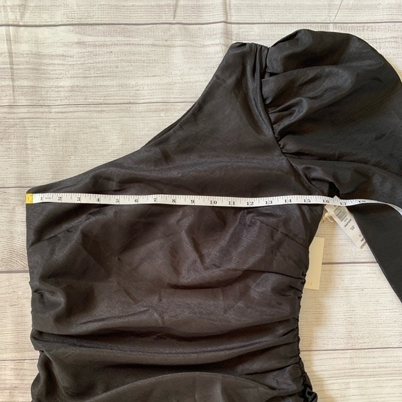 NWT Aritzia Wilfred Rhapsody Black One Long Sleeve Ruched Mini Dress in Size 8 - Picture 4 of 9
